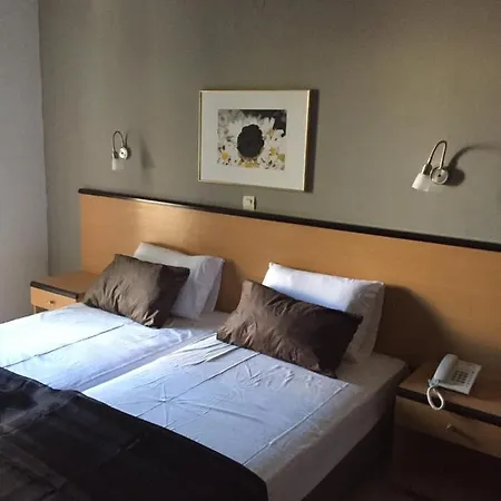 Szálloda Black Rose Hotel&supreme Kremasztí