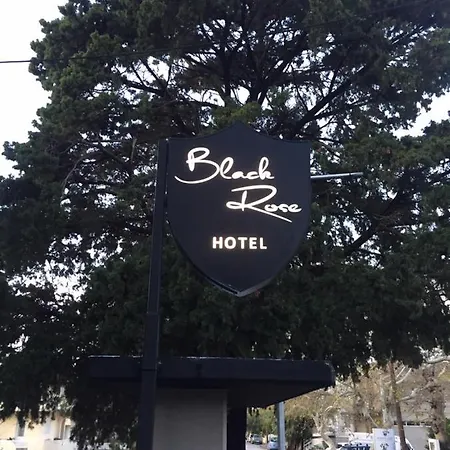 Black Rose Hotel&supreme